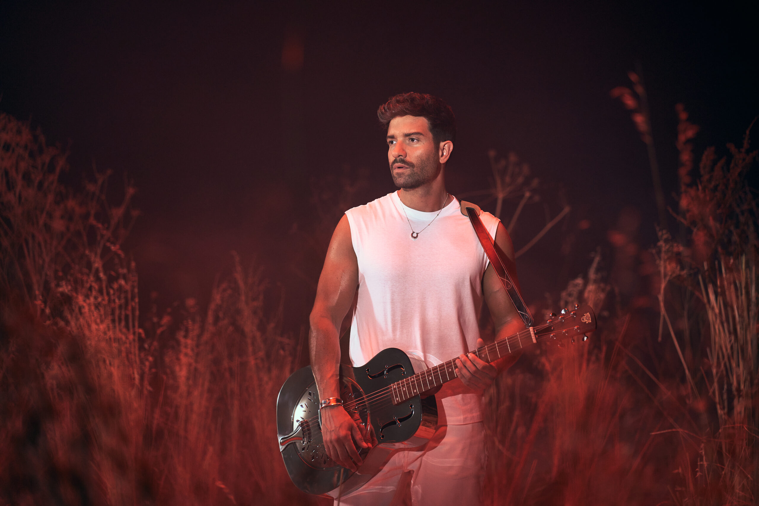 Pablo Alborán presenta "Vámonos de aquí", el tercer sencillo de su nuevo álbum. (Crédito: Warner Music Spain)
